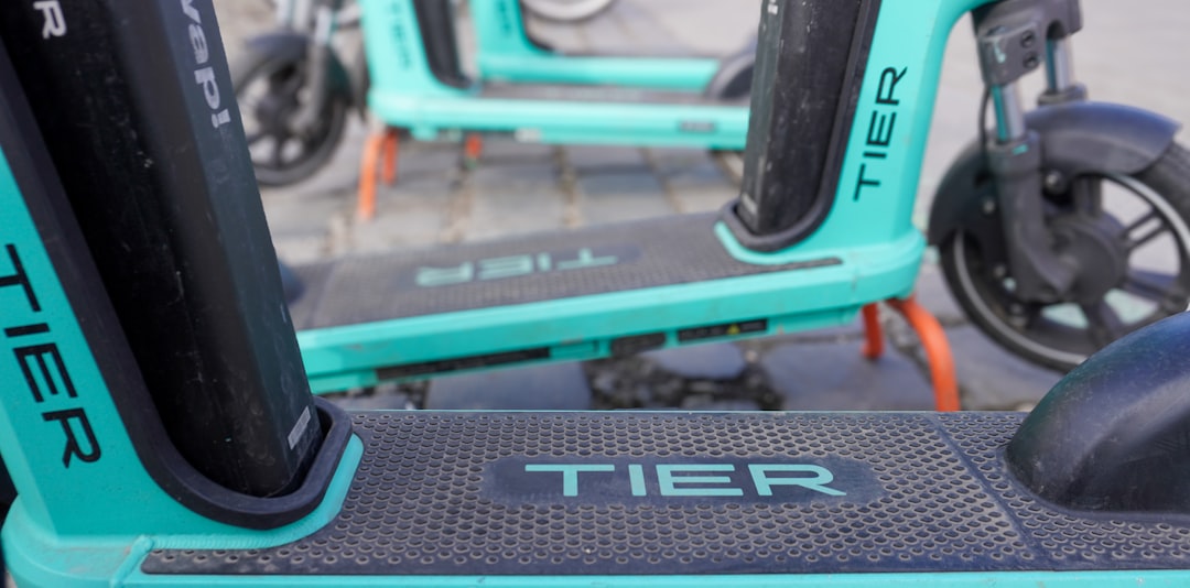 découvrez notre assurance scooter adaptée à vos besoins. protégez votre véhicule tout en bénéficiant de tarifs compétitifs et d'une couverture complète. assurez-vous d'être en toute sérénité sur la route avec notre service fiable et rapide.