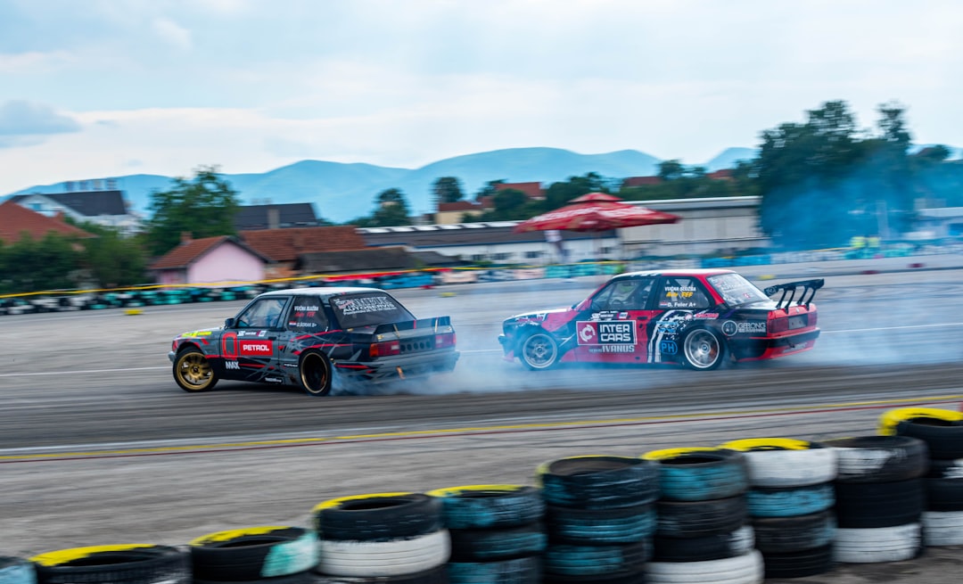 découvrez notre guide complet sur les pilotes : des informations essentielles, des conseils pratiques et les dernières tendances pour optimiser votre expérience de conduite. que vous soyez un conducteur débutant ou expérimenté, trouvez tout ce dont vous avez besoin pour naviguer en toute sécurité sur les routes.