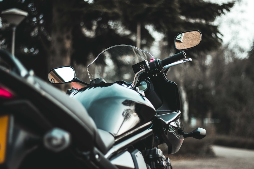 découvrez notre assurance moto conçue pour protéger votre engin et votre conduite. bénéficiez d'une couverture complète, d'options personnalisables et d'un service client réactif. assurez-vous d'être en sécurité sur la route avec notre assurance moto de confiance.