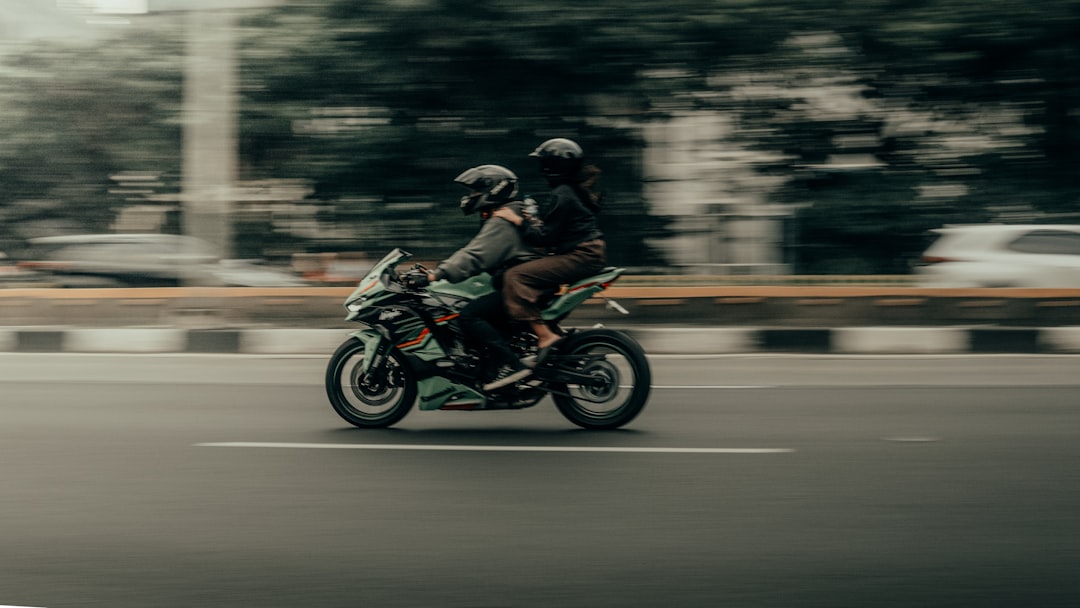 protégez votre moto avec une assurance adaptée à vos besoins. découvrez nos options d'assurance moto flexibles, incluant couverture complète et responsabilité civile, pour rouler en toute sérénité. profitez de tarifs compétitifs et d'un service client à votre disposition.