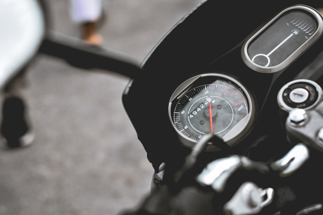 comparez les meilleures offres d'assurance moto en quelques clics ! trouvez la couverture idéale pour votre moto au meilleur prix grâce à notre comparateur d'assurance moto. sécurisez votre conduite tout en réalisant des économies.