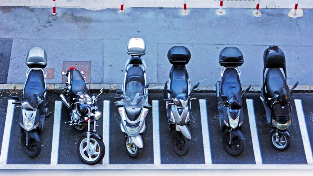 découvrez les motos adaptatives, conçues pour offrir une expérience de conduite personnalisée et accessible. que vous soyez débutant ou expérimenté, ces deux-roues innovants s'ajustent à vos besoins pour un plaisir de conduite optimal.