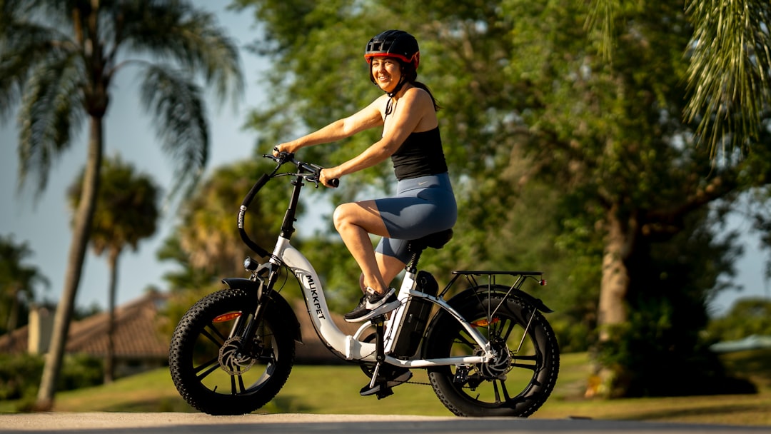 découvrez notre assurance quadricycle sur mesure, adaptée à vos besoins et garantissant une protection optimale pour votre véhicule. protégez-vous contre les imprévus et profitez de votre conduite en toute sérénité.